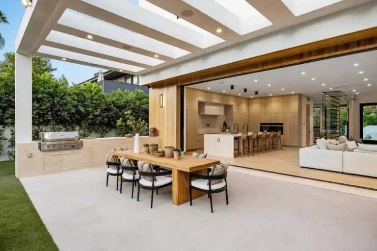 Modern Outdoor Entertaining Lifestyle USA: The Definitive Guide